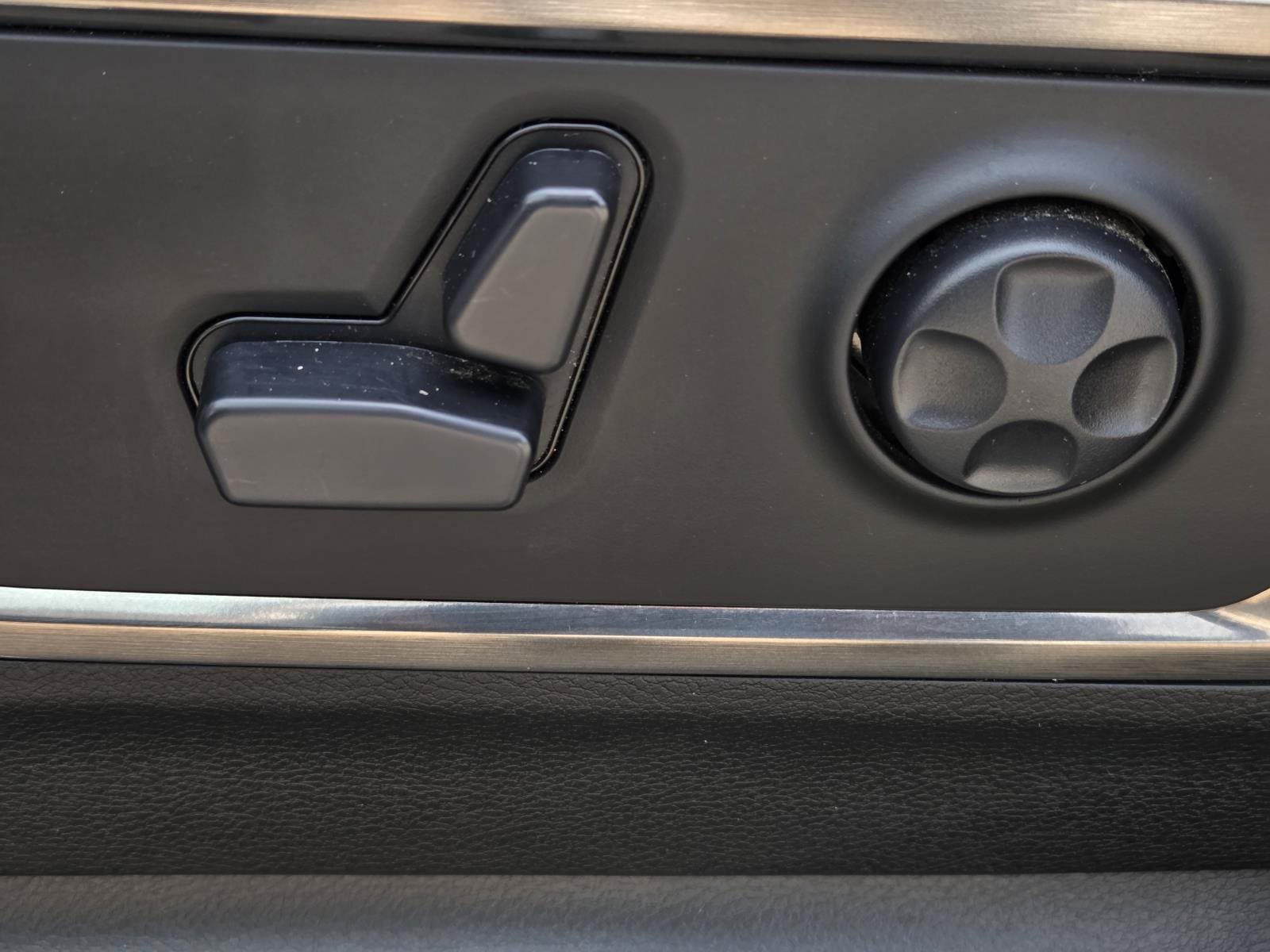 Used 2020 RAM 1500 Limited AWD/4WD image 24
