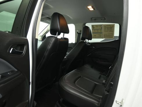 Used 2018 Chevrolet Colorado Z71 RWD image 16