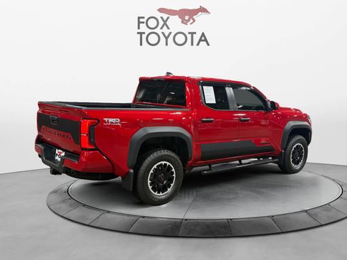 Used 2026 Toyota Tacoma TRD Off-Road AWD/4WD image 6