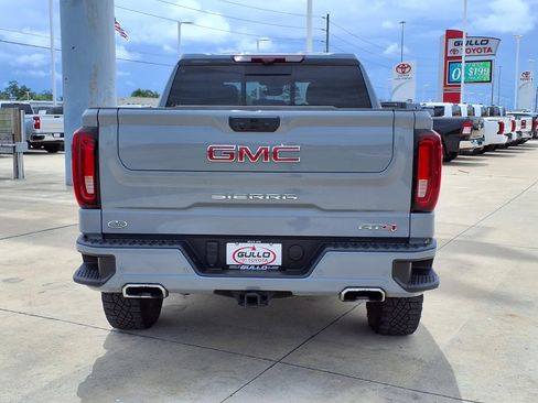 Used 2024 GMC Sierra 1500 AT4 w/ Technology Package AWD/4WD image 7