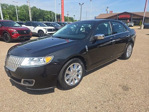 Used 2011 Lincoln MKZ AWD w/ 101A Rapid Spec Order Code image 3