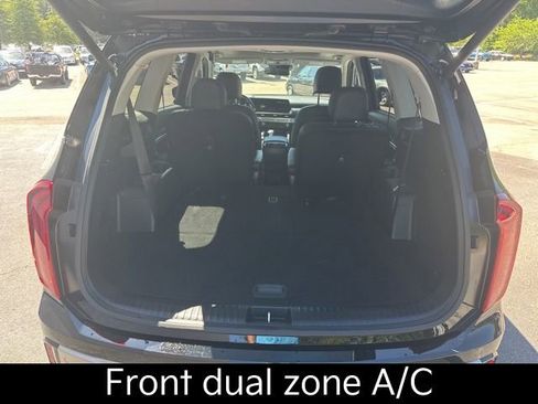 Used 2025 Kia Telluride S FWD image 11