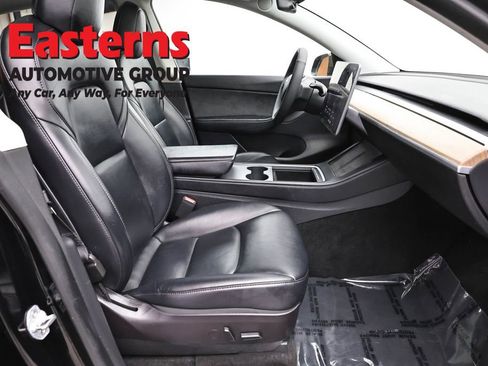 Used 2022 Tesla Model Y Long Range AWD/4WD image 18