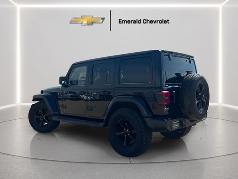 Used 2021 Jeep Wrangler Unlimited Sahara AWD/4WD image 6