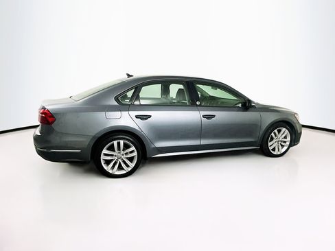 Used 2019 Volkswagen Passat 2.0T Wolfsburg FWD image 10