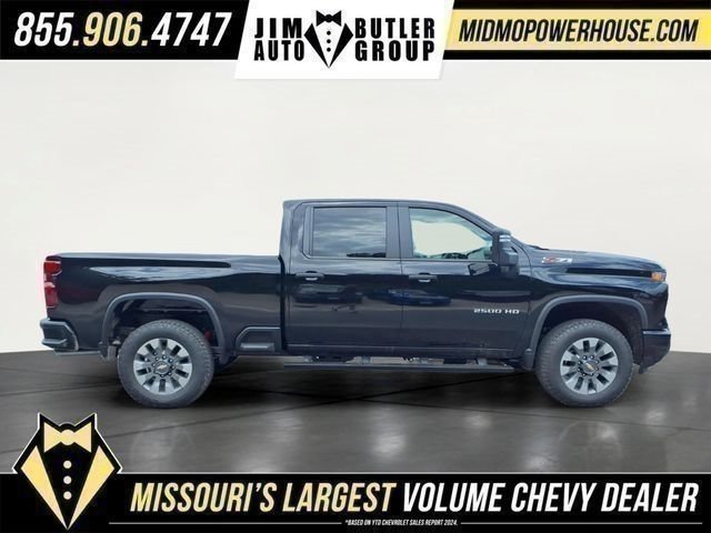 New 2026 Chevrolet Silverado 2500 Custom w/ Custom Value Package AWD/4WD image 2