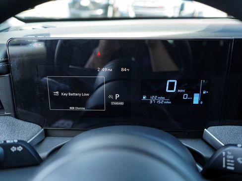 Used 2025 Nissan Kicks SV FWD image 25