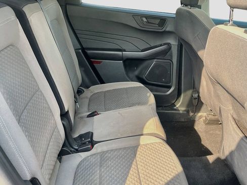 Used 2022 Ford Escape SE FWD image 27