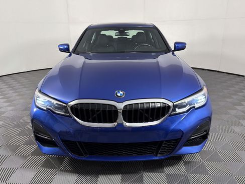 Used 2022 BMW 330i Sedan w/ M Sport Package RWD image 6