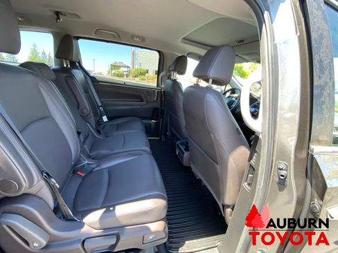 Used 2019 Honda Odyssey EX-L image 16