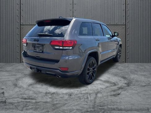 Used 2020 Jeep Grand Cherokee Altitude AWD/4WD image 7