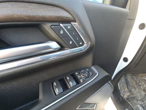 Used 2024 Chevrolet Silverado 3500 High Country image 22