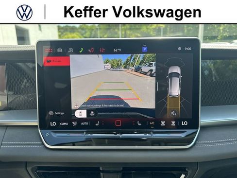 New 2026 Volkswagen Tiguan SE FWD image 24