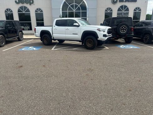 Used 2023 Toyota Tacoma 4x4 Double Cab w/ Trail Edition image 7