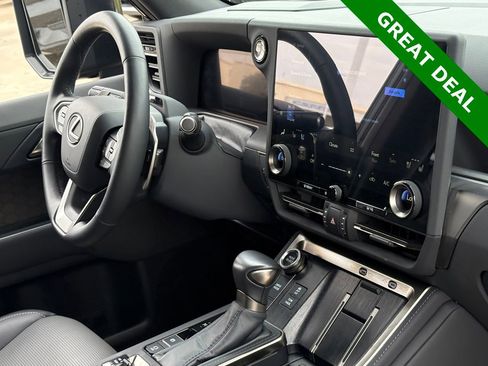 Used 2024 Lexus GX 550 550 Luxury+ w/ Accessory Package (Z1) image 39