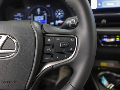 Used 2025 Lexus UX 300h AWD w/ Accessory Package (Z1) image 13