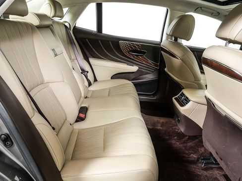 Used 2020 Lexus LS 500 AWD w/ Interior Upgrade Package image 23