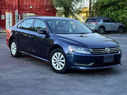 Used 2013 Volkswagen Passat 2.5 S FWD image 2