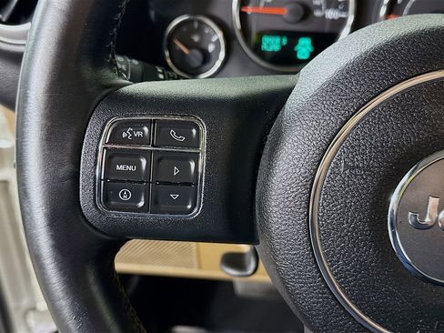 Used 2014 Jeep Wrangler Rubicon w/ Power Convenience Group image 20