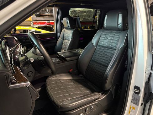 Used 2022 Cadillac Escalade ESV Sport Platinum w/ LPO, Floor Liner Package image 16