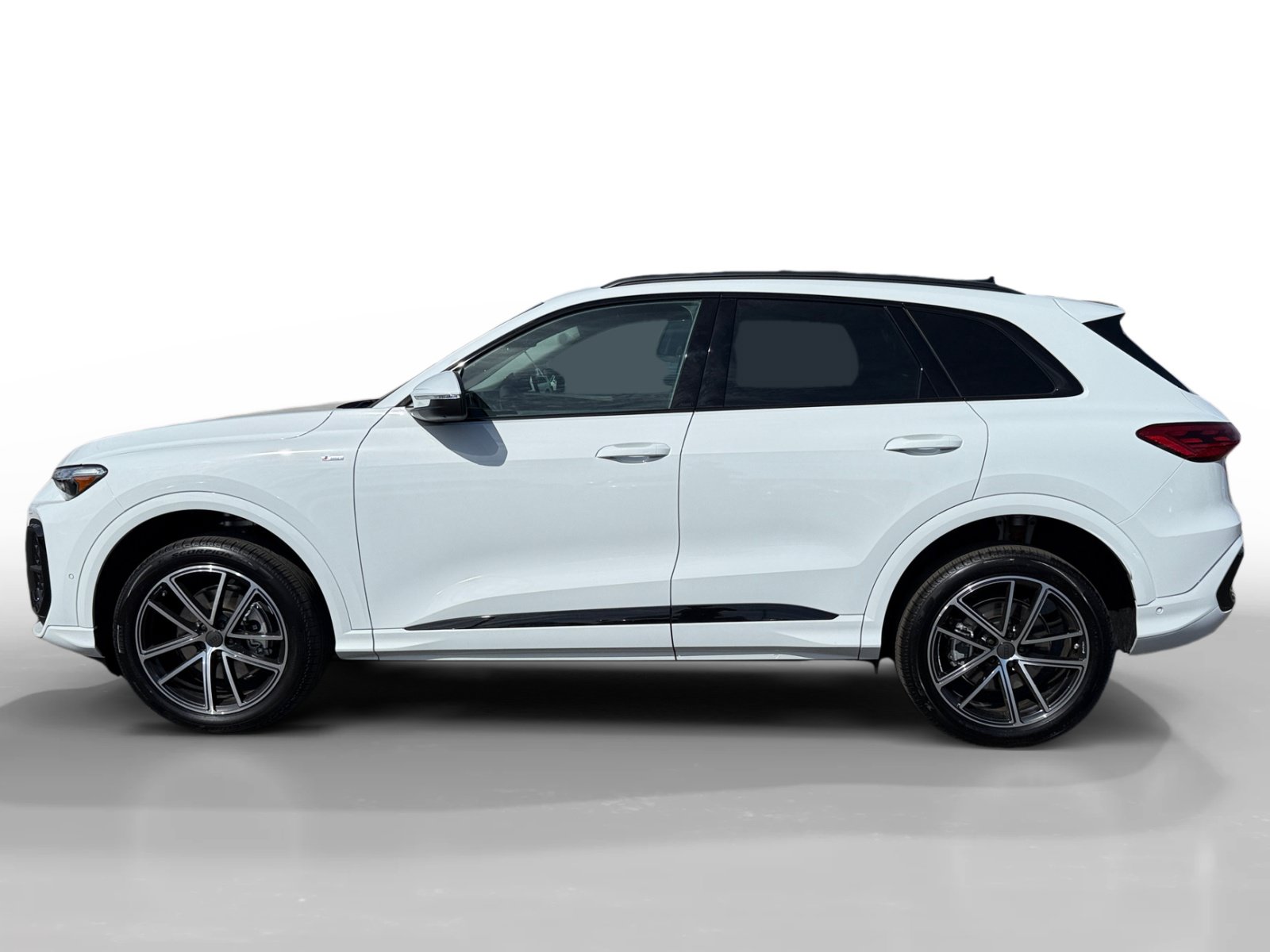 New 2026 Audi Q5 Premium Plus AWD/4WD image 2