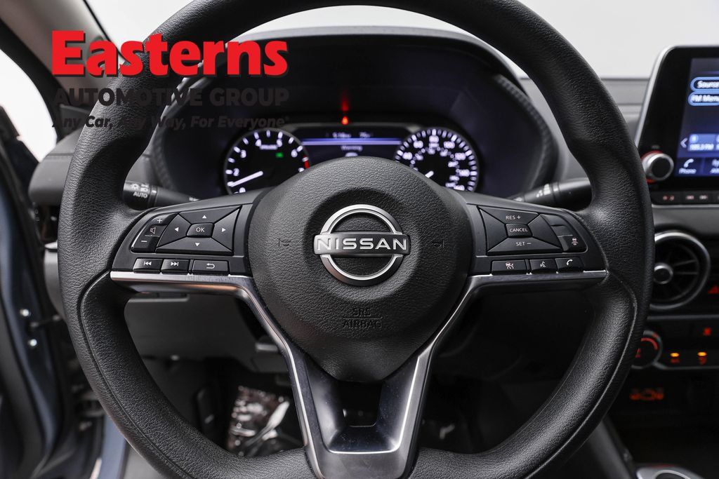 Used 2024 Nissan Sentra SV FWD image 10