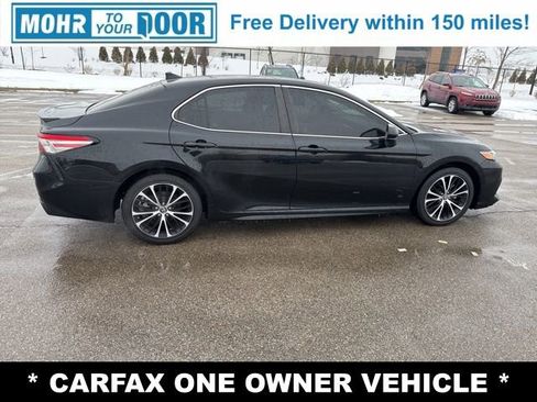 Used 2019 Toyota Camry SE image 6
