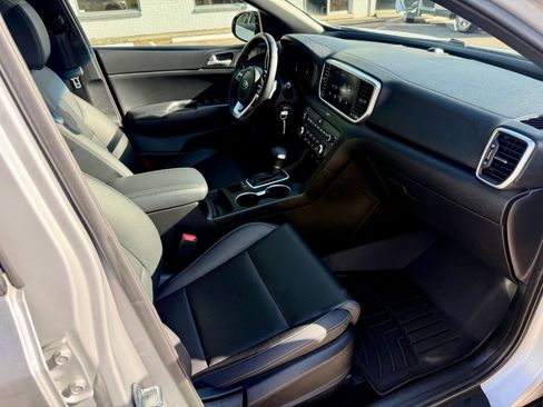 Used 2020 Kia Sportage S w/ S Sunroof Package image 14