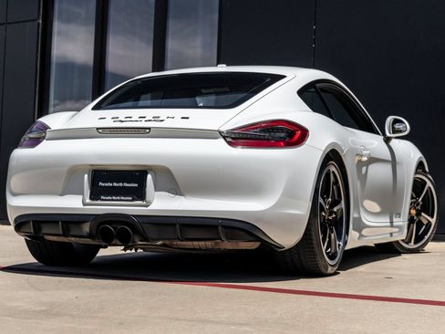 Certified 2015 Porsche Cayman GTS RWD image 11