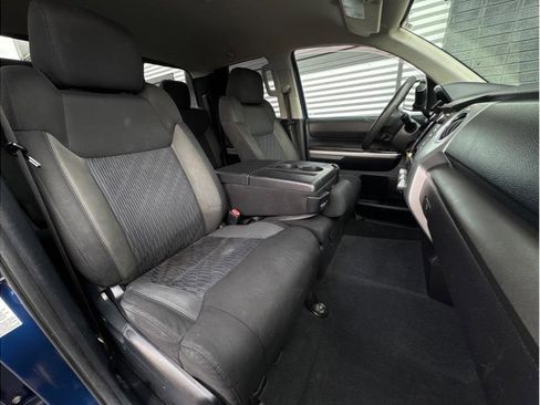 Used 2015 Toyota Tundra SR5 w/ Tow Package image 19