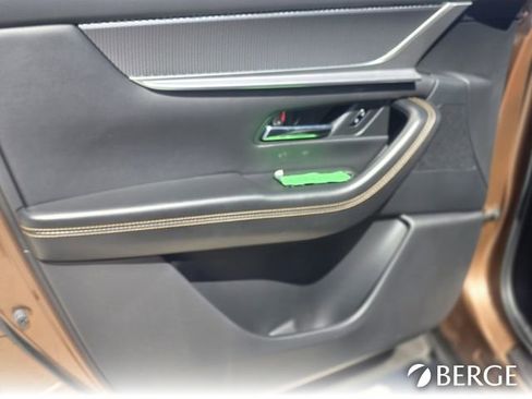 New 2025 MAZDA CX-70 Plug-In Hybrid w/ Premium Plus image 12