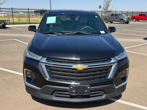 Used 2022 Chevrolet Traverse LS FWD image 9