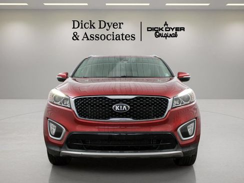 Used 2017 Kia Sorento EX w/ EX V6 Premium Package FWD image 4