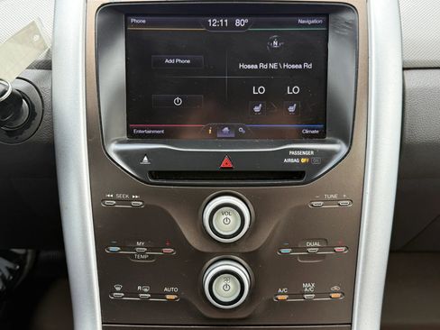 Used 2013 Ford Edge SEL FWD image 25