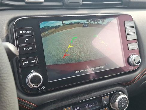 New 2025 Nissan Versa SR w/ Trunk Package image 4