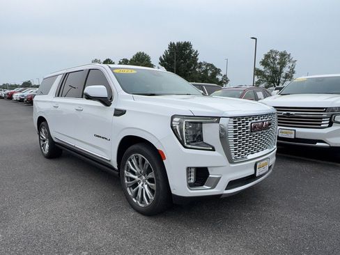 Certified 2023 GMC Yukon XL Denali w/ Denali Reserve Package AWD/4WD image 2
