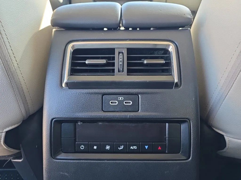 Used 2024 MAZDA CX-90 3.3 Turbo w/ Preferred Package AWD/4WD image 20