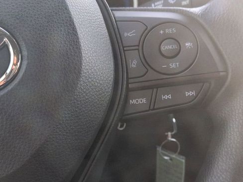 Certified 2025 Toyota RAV4 LE image 18