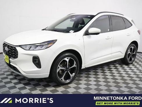 Certified 2023 Ford Escape ST-Line Select w/ Tech Pack #2 AWD/4WD image 2