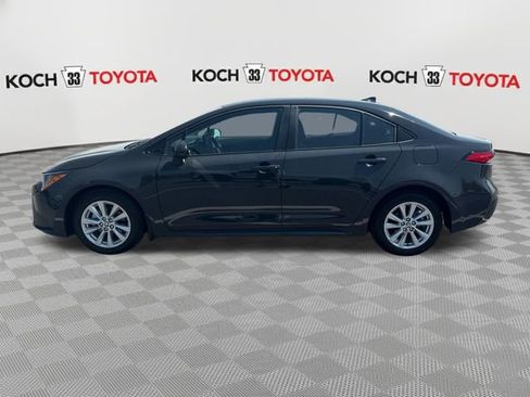 Used 2025 Toyota Corolla LE w/ LE Premium Package FWD image 4