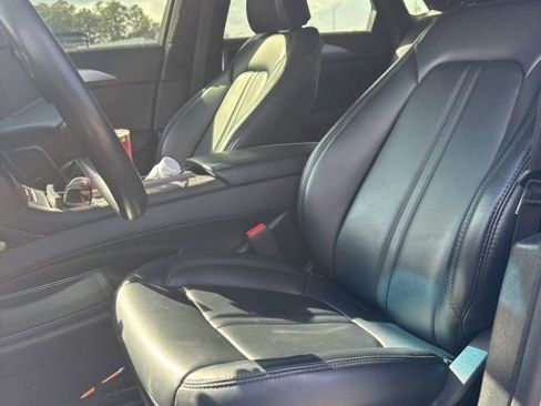 Used 2020 Lincoln MKZ AWD w/ Convenience Package image 5