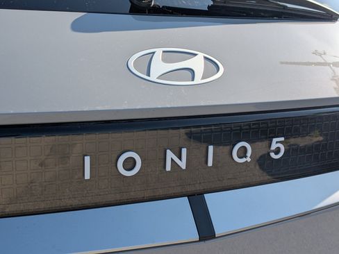 Used 2025 Hyundai Ioniq 5 SEL RWD image 37