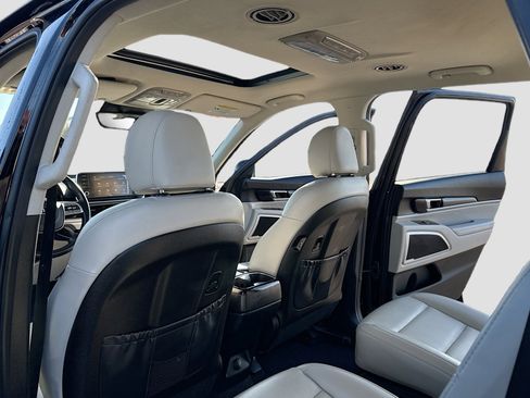Used 2020 Kia Telluride S image 6
