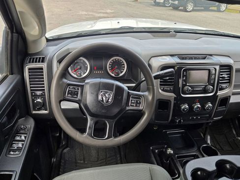 Used 2014 RAM 3500 Tradesman w/ Chrome Appearance Group AWD/4WD image 5