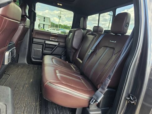 Used 2017 Ford F250 Platinum w/ Platinum Ultimate Package AWD/4WD image 7