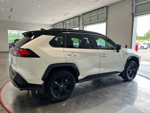 Used 2020 Toyota RAV4 XSE w/ XSE Grade Weather Package AWD/4WD image 8