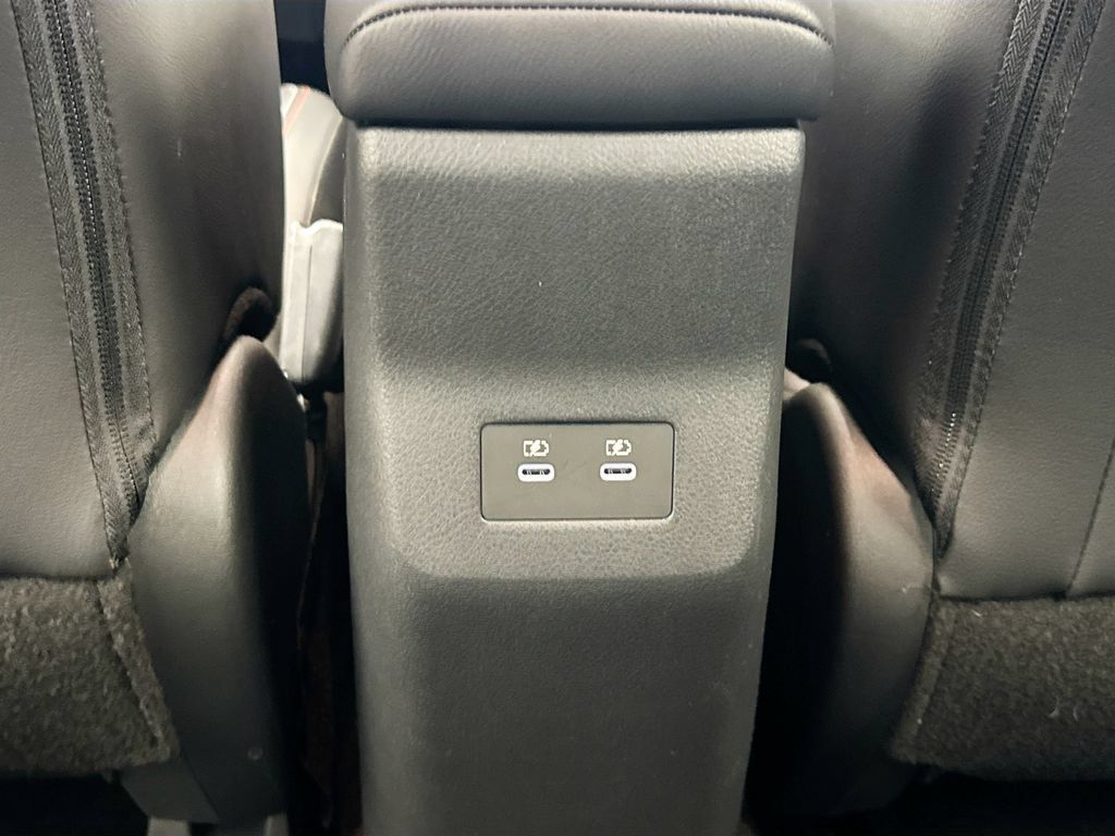Used 2025 Nissan Kicks SR w/ Illumination Package AWD/4WD image 28