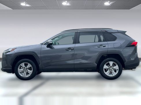 Used 2025 Toyota RAV4 XLE image 6