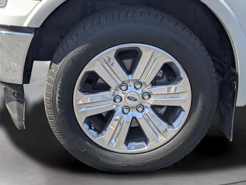 Used 2020 Ford F150 Lariat w/ Equipment Group 502A Luxury image 9