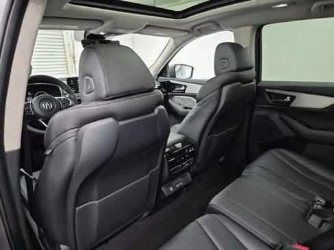 Used 2024 Acura MDX SH-AWD image 16